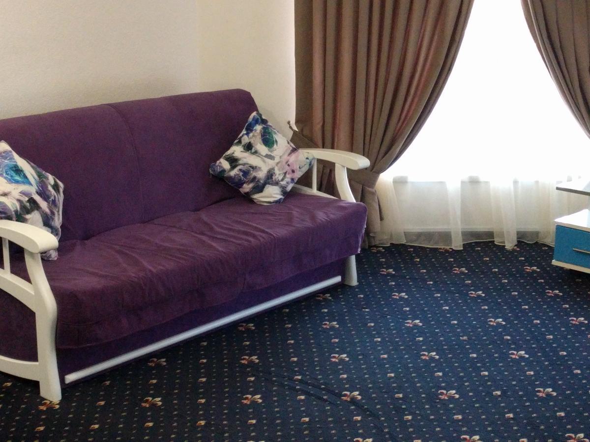 Kaiser Hotel Tsjernivtsi Eksteriør bilde