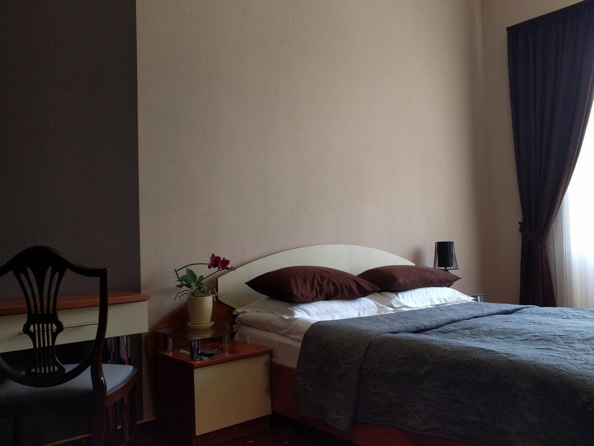 Kaiser Hotel Tsjernivtsi Eksteriør bilde