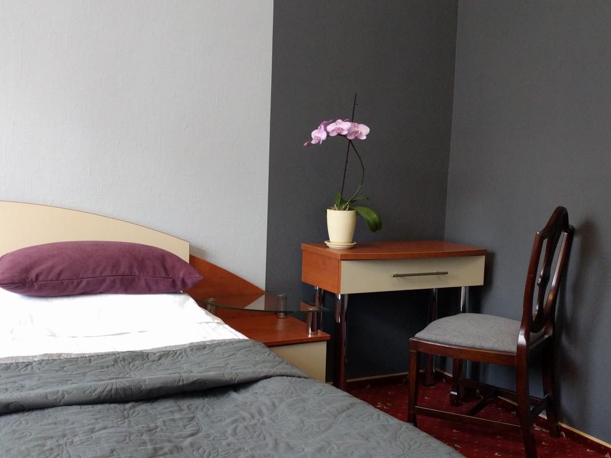Kaiser Hotel Tsjernivtsi Eksteriør bilde
