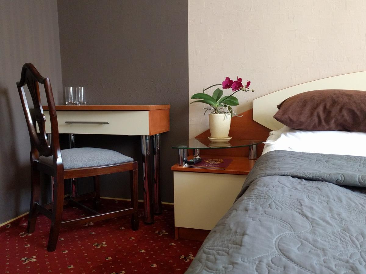 Kaiser Hotel Tsjernivtsi Eksteriør bilde